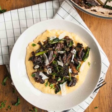 Simple Mushroom and Broccoli Ragout with Polenta - this comforting bowlful is quick and easy to make and is enough to convert any mushroom hater! | eatloveeats.com