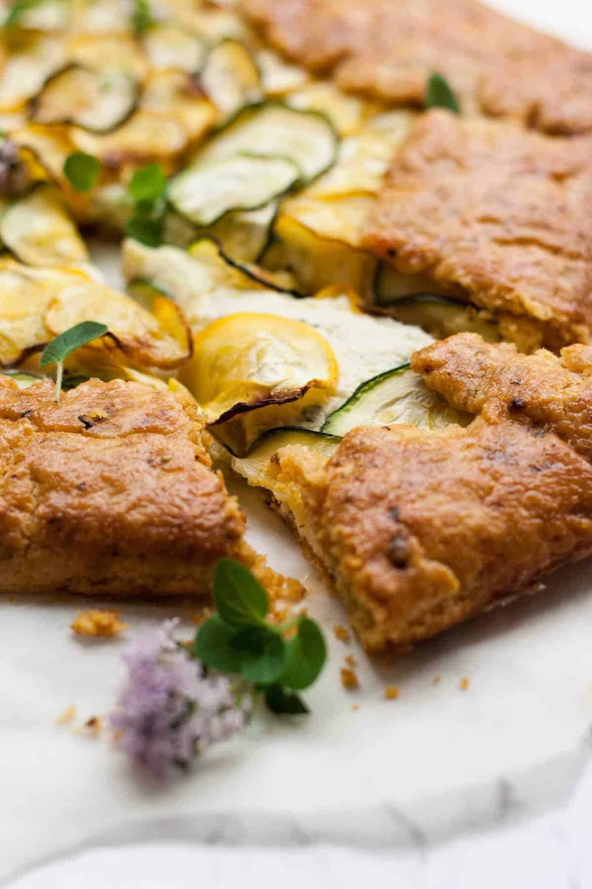 Mexican Courgette and Ricotta Galette - this subtly spiced rustic courgette and ricotta tart is perfect for a picnic! | eatloveeats.com