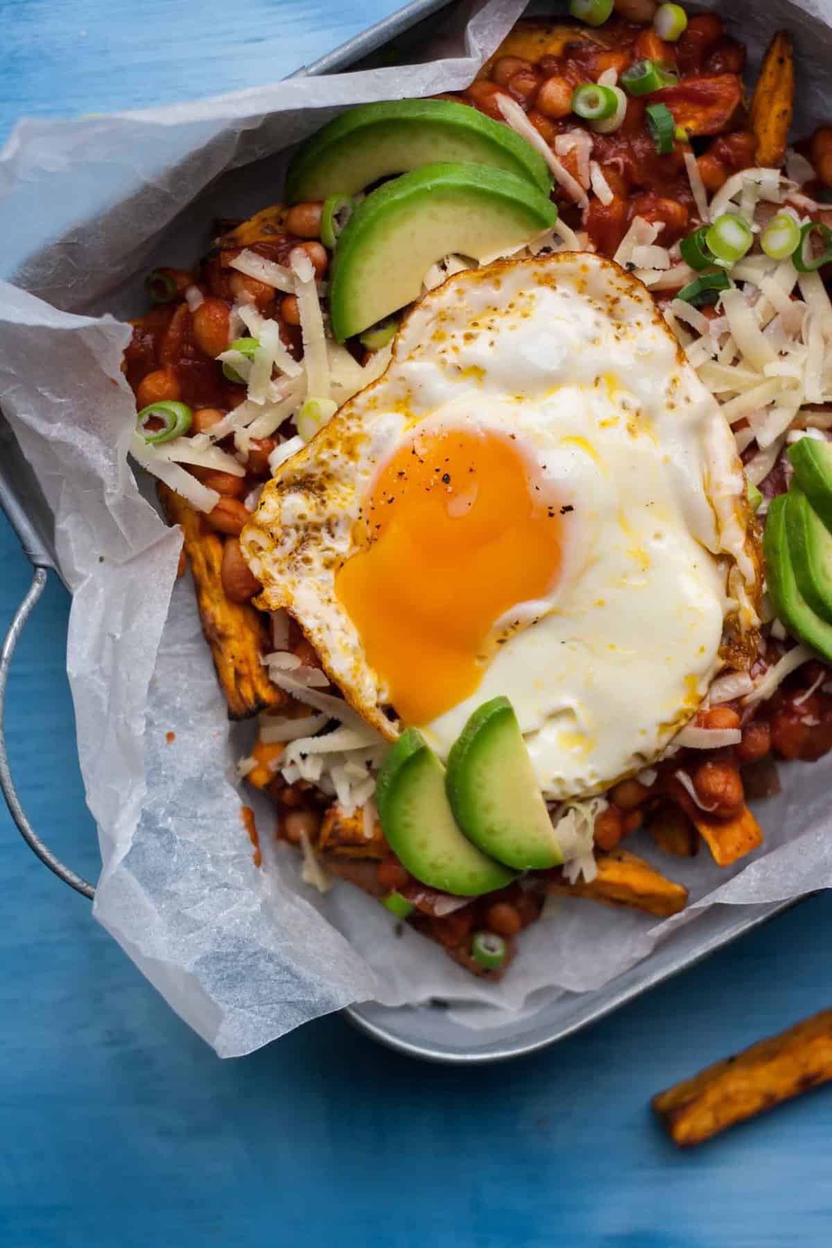 Loaded Sweet Potato Fries - these loaded sweet potato fries are topped with the most delicious, quick and easy smoky beans! | eatloveeats.com 