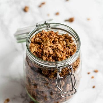 Healthy Granola with Dates and Ginger