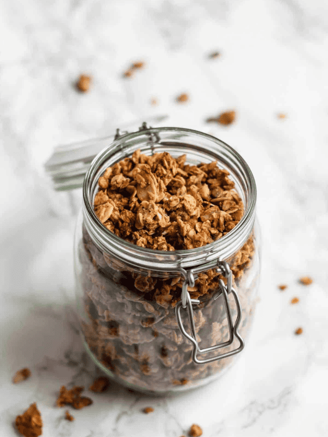 Healthy Granola with Dates and Ginger Story
