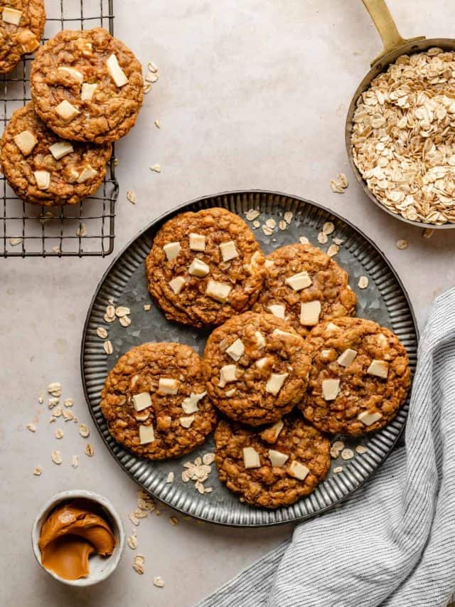 Biscoff Cookies With White Chocolate Chunks